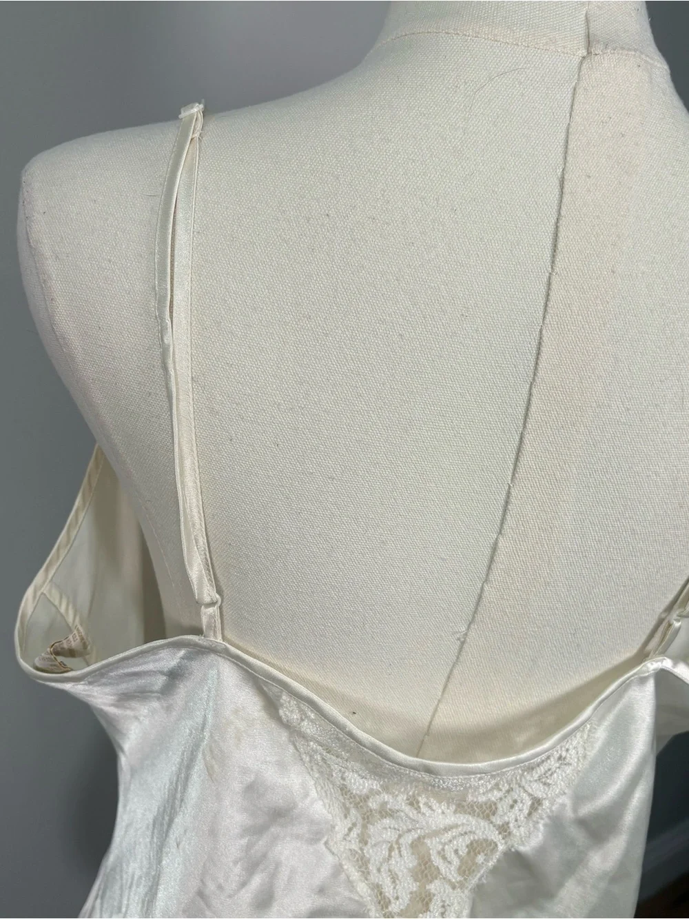 VTG Victorias Secret Ivory Slip Dress Gold Label Lace Satin Coquette Bridal Sz L